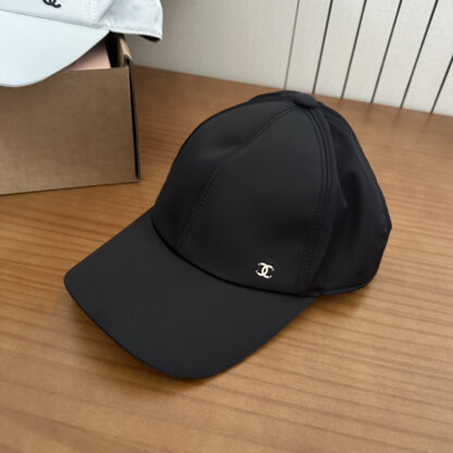 Chanel Classic Casual Baseball Cap - Image 4