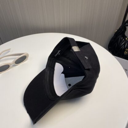 Chanel Classic Casual Baseball Cap - Image 3
