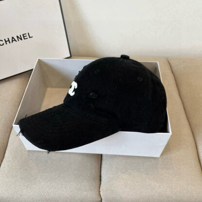 Chanel Classic Casual Baseball Cap - Image 4