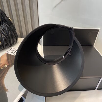 Chanel Summer Diamond Hollow Top Hat - Image 4