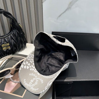 Chanel Classic Casual Baseball Cap - Image 4
