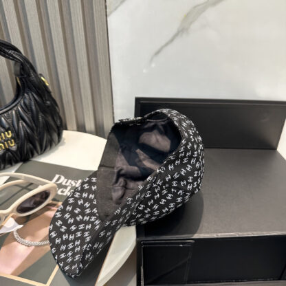 Chanel Classic Casual Baseball Cap - Image 4