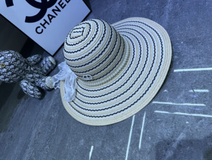 Dior lace pearl bow bucket hat - Image 5