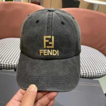 Fendi simple versatile baseball cap - Image 5