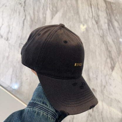 Fendi stylish simple baseball cap - Image 5