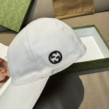 Gucci embroidered baseball cap - Image 4