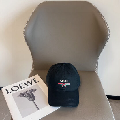 Gucci simple baseball cap - Image 4