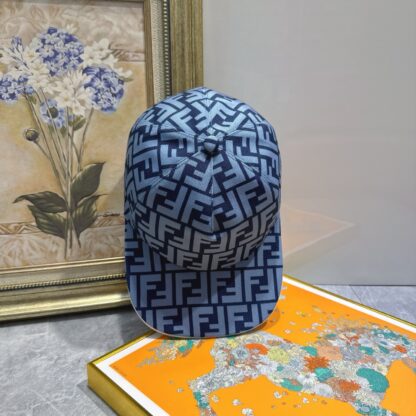 Fendi stylish breathable all-match baseball cap - Image 5
