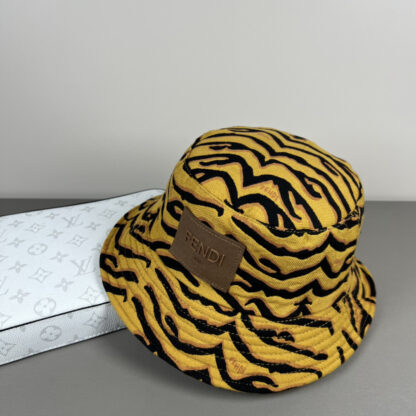 Fendi new denim bucket hat - Image 5
