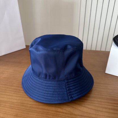 Gucci simple embroidered bucket hat - Image 4