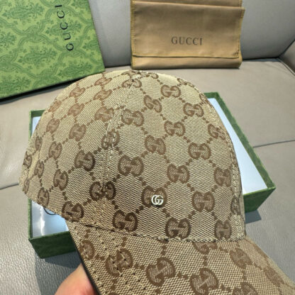 Gucci classic baseball cap - Image 4