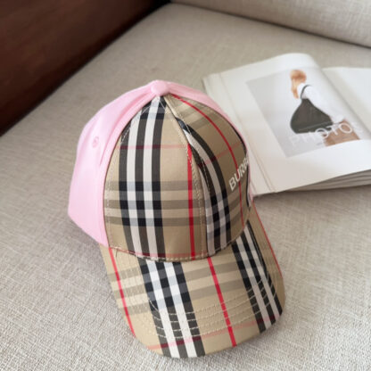 Burberry Simple Fashion Baseball Cap - Image 5