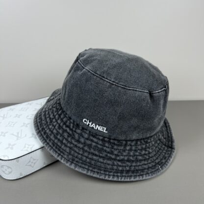 Chanel simple casual bucket hat - Image 4