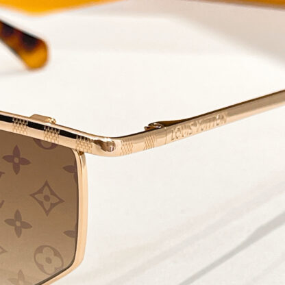 LOUIS VUITTON Fashion Sunglasses - Image 5