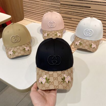 Gucci Unisex Baseball Cap - Image 4