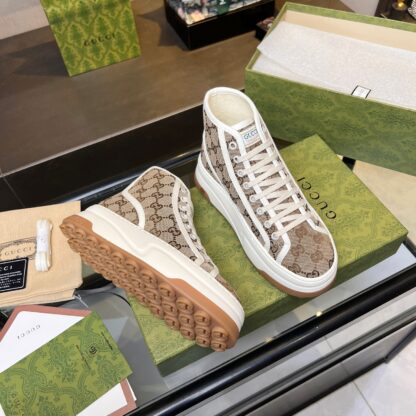 Gucci early spring casual sneakers - Image 5