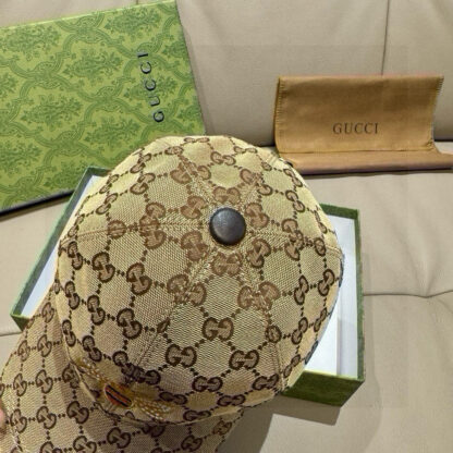 Gucci bee embroidered baseball cap - Image 4