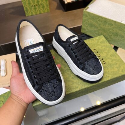 Gucci early spring casual sneakers - Image 5