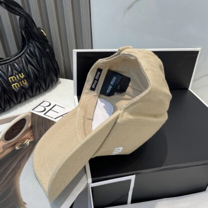 Miu Miu embroidered baseball cap - Image 5