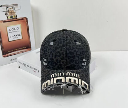 Miu Miu personalized fashion hole baseball cap - Image 5