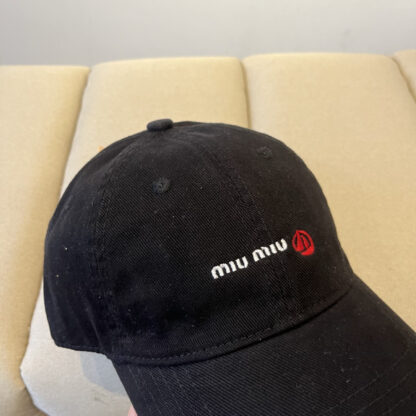 Miu Miu simple baseball cap - Image 5