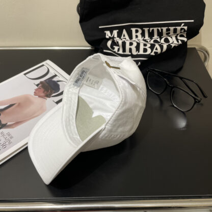 Miu Miu simple fashion baseball cap - Image 5