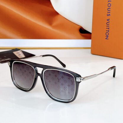 LOUIS VUITTON Fashion Sunglasses - Image 5