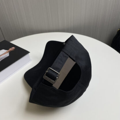 Saint Laurent simple casual baseball cap - Image 4