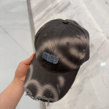 Miu Miu classic trendy baseball cap - Image 5