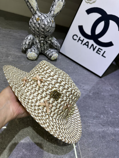 Miu Miu Exquisite Trend Flat Cap - Image 5