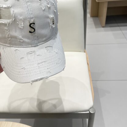 Saint Laurent simple casual baseball cap - Image 4