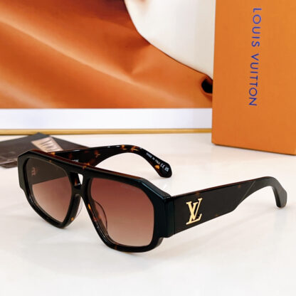 LOUIS VUITTON Fashion Sunglasses - Image 5
