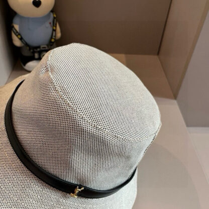 Saint Laurent bucket hat with belt - Image 4