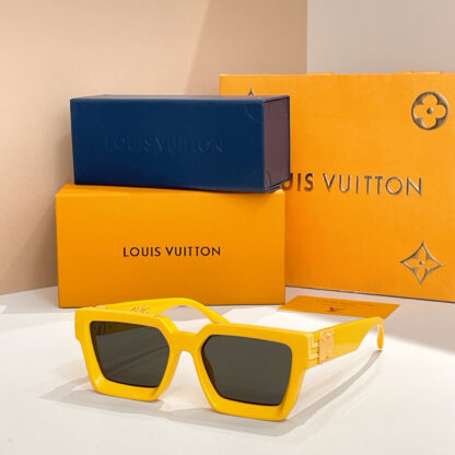 LOUIS VUITTON Fashion Sunglasses - Image 5