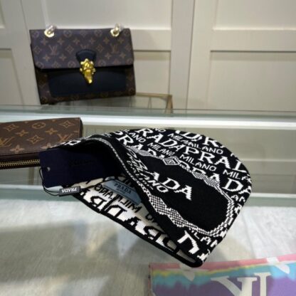 Prada wool blend knitted hat - Image 4