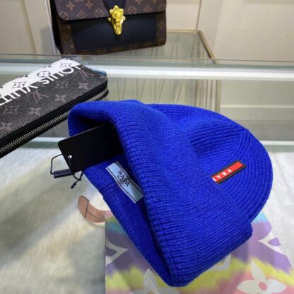 Prada classic breathable knitted hat - Image 4