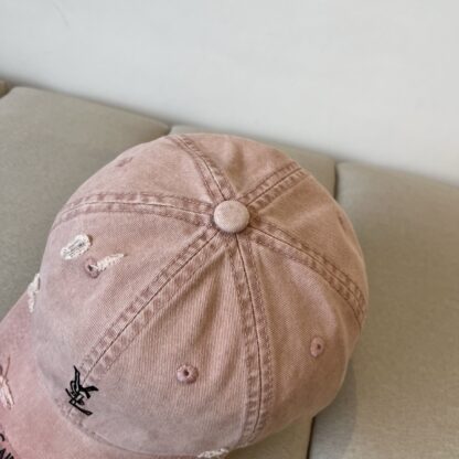 Yves Saint Laurent stylish all-match baseball cap - Image 4