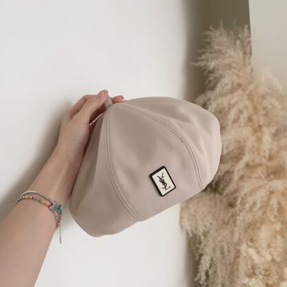 Yves Saint Laurent stylish all-match beret - Image 4