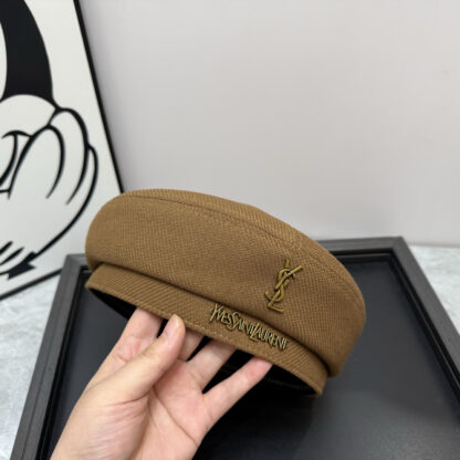 Yves Saint Laurent stylish all-match beret - Image 4