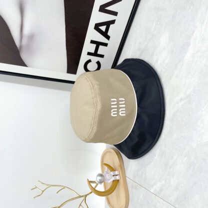 Miu Miu Colorblock Simple Bucket Hat - Image 5