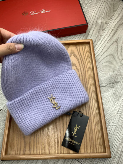 Yves Saint Laurent fine wool knitted hat - Image 4