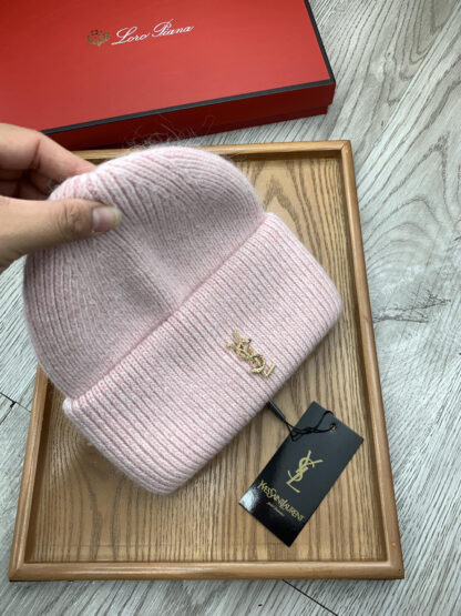 Yves Saint Laurent fine wool knitted hat - Image 4
