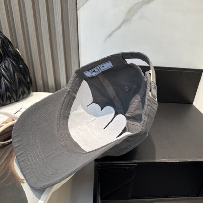 Prada fashion baseball cap - Image 4