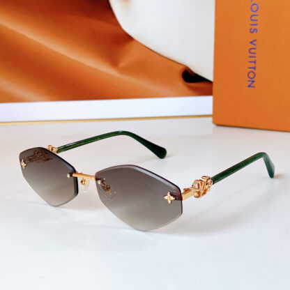 LOUIS VUITTON Fashion Sunglasses - Image 5