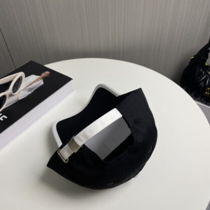 Prada fashion baseball cap - Image 4