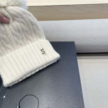 Yves Saint Laurent wool-blend knitted hat - Image 4