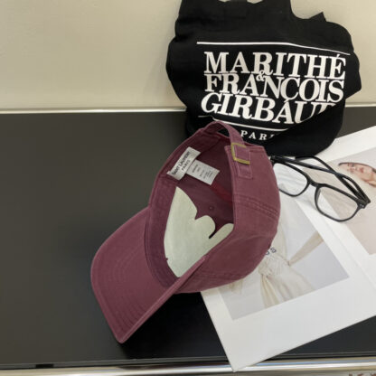 Yves Saint Laurent early spring new simple baseball cap - Image 4