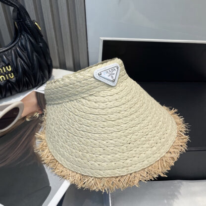 Prada's must-have cool hat for summer - Image 4