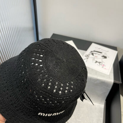 Miu Miu knitted bucket hat - Image 5