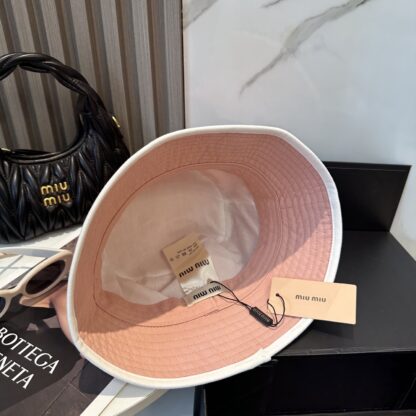 Miu Miu simple embroidered bucket hat - Image 5